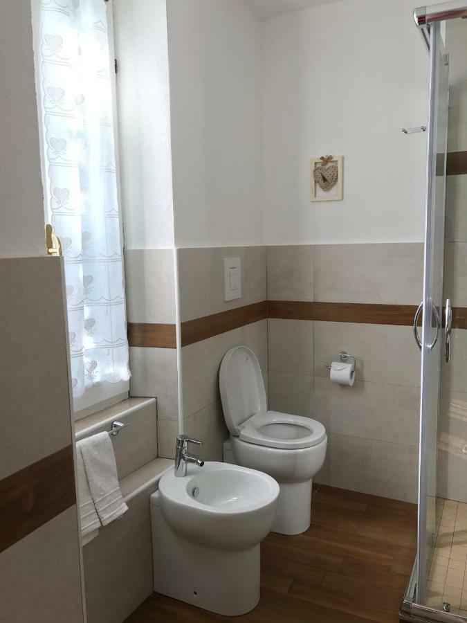 Palmasera Charming Rooms Cala Gonone Exteriör bild