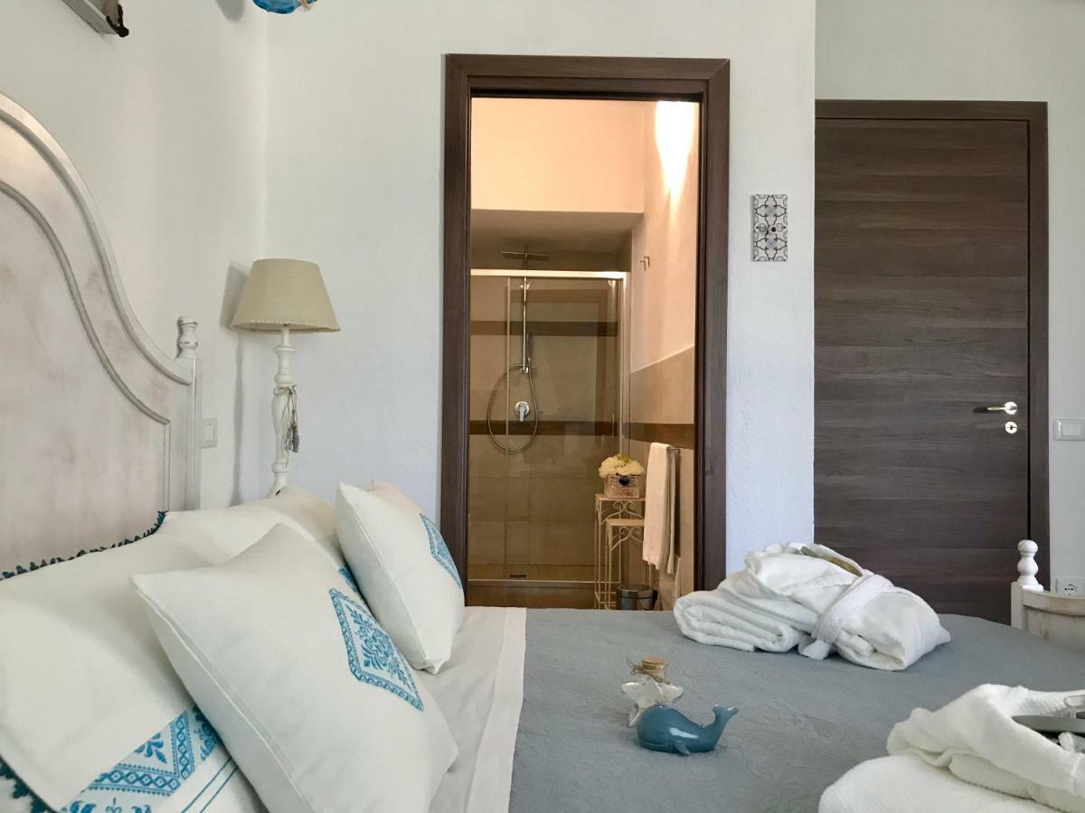 Palmasera Charming Rooms Cala Gonone Exteriör bild